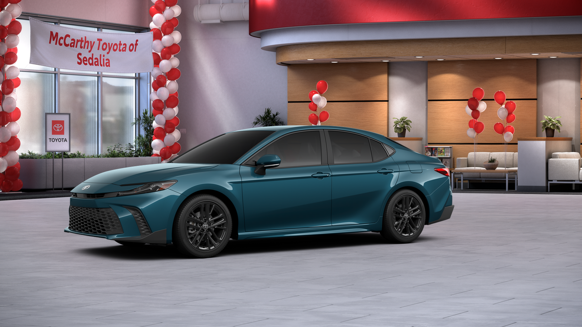 2026 Toyota Camry SE AWD