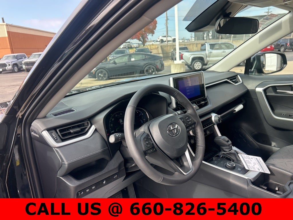 2025 Toyota RAV4 Hybrid XLE