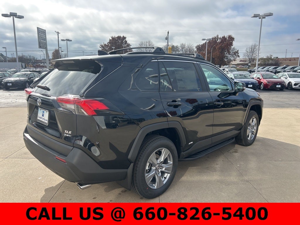 2025 Toyota RAV4 Hybrid XLE