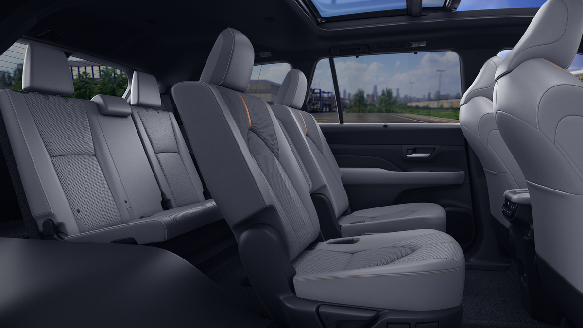 2026 Toyota Grand Highlander Hybrid MAX Platinum