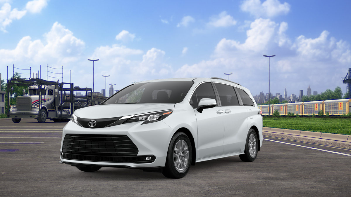 2026 Toyota Sienna XLE