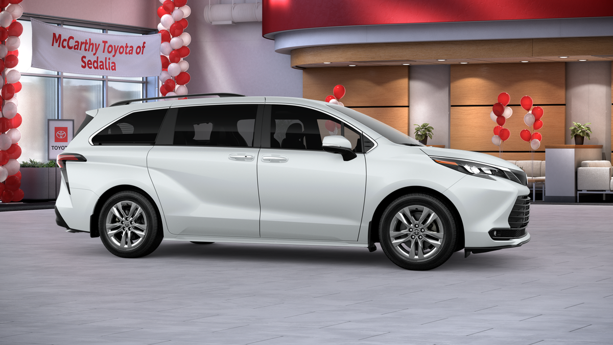 2026 Toyota Sienna XLE
