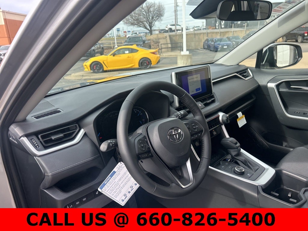 2025 Toyota RAV4 Hybrid XLE