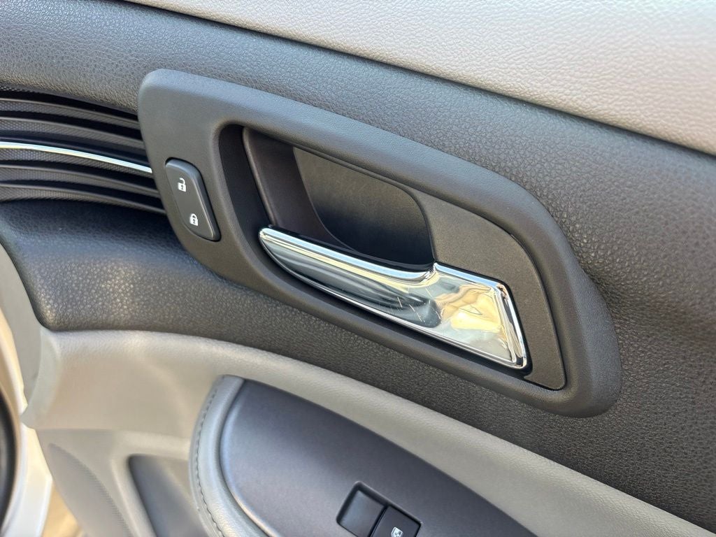 2013 Chevrolet Malibu LS 1LS