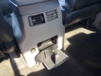 2004 Nissan Titan LE
