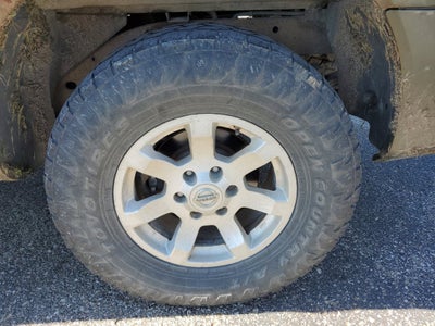 2004 Nissan Titan LE