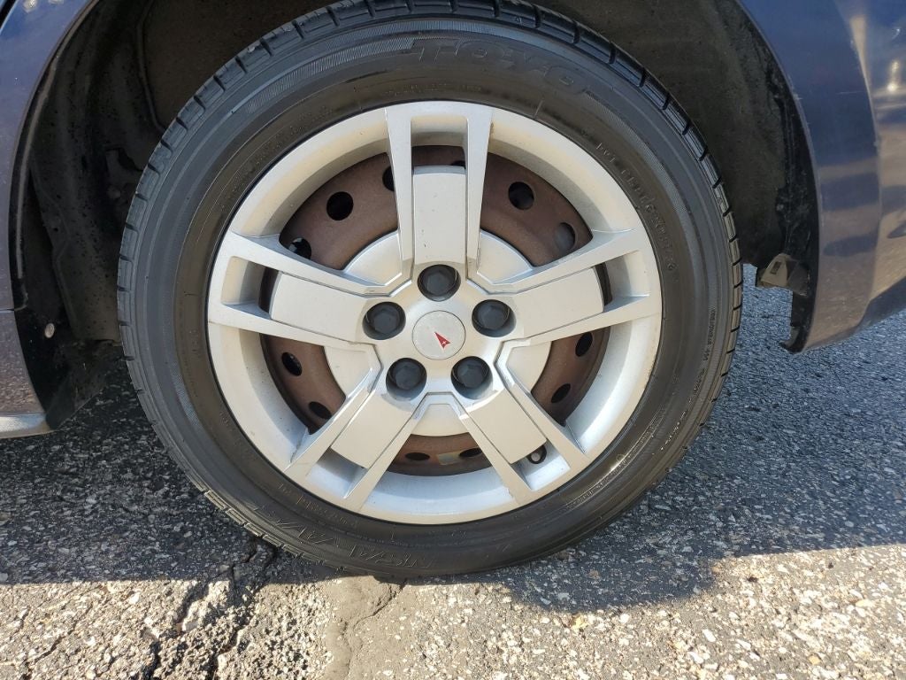 2009 Pontiac Vibe Base