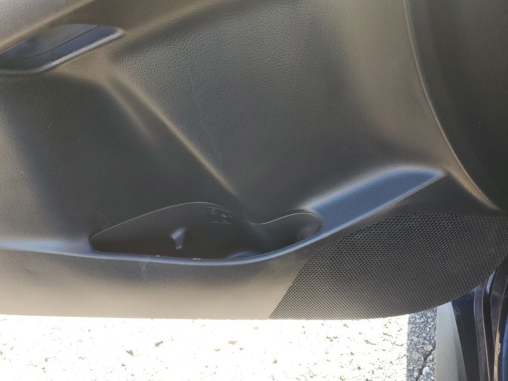 2009 Pontiac Vibe Base