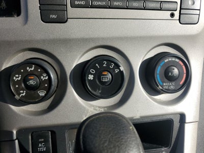 2009 Pontiac Vibe Base