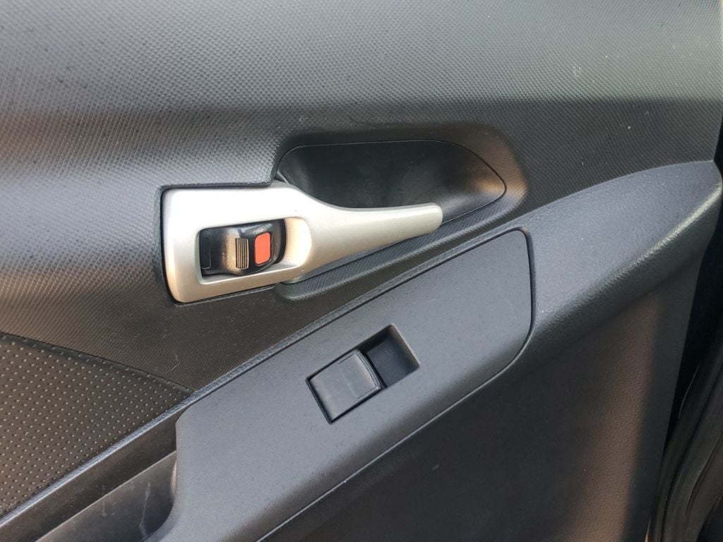 2009 Pontiac Vibe Base