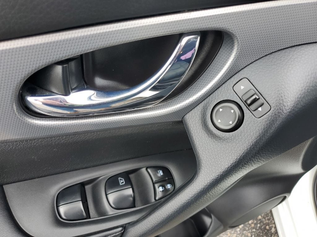 2020 Nissan Rogue Sport SL