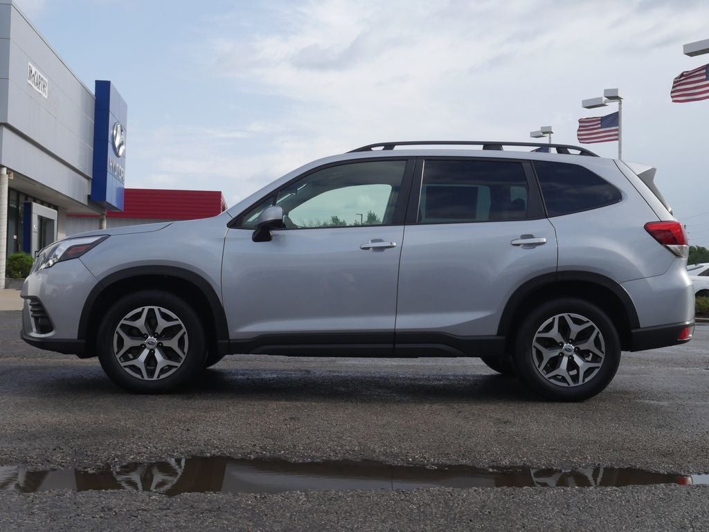 2022 Subaru Forester Premium