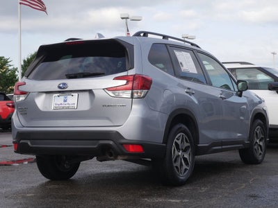 2022 Subaru Forester Premium