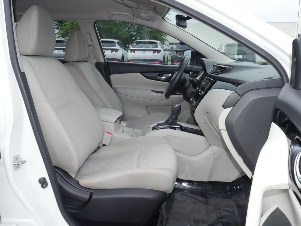 2020 Nissan Rogue Sport SV