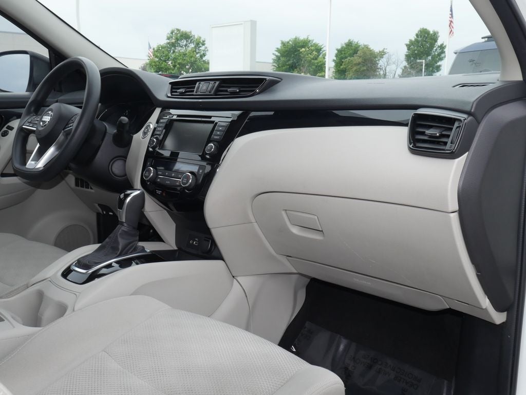 2020 Nissan Rogue Sport SV