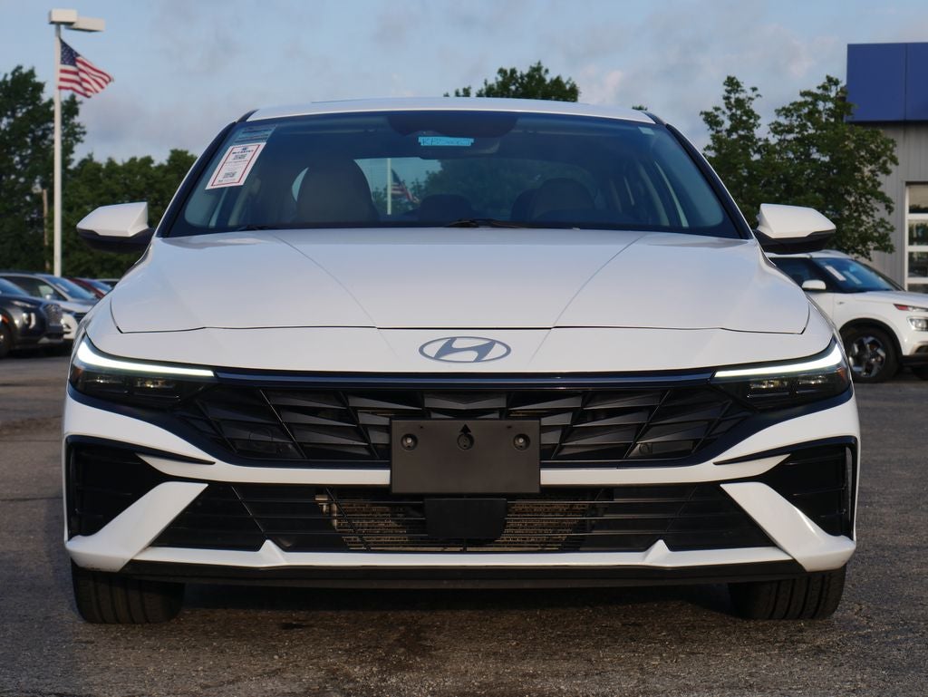 2025 Hyundai Elantra Hybrid Limited